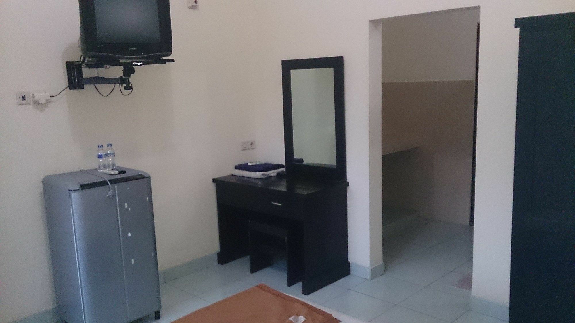 Pondok Taman 828 Hotel Denpasa Buitenkant foto